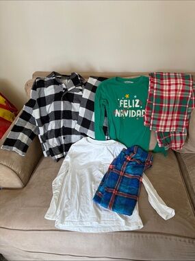 Cat & Jack Green 'Feliz Navidad' Holiday Pajama Top with Plaid Pants Set